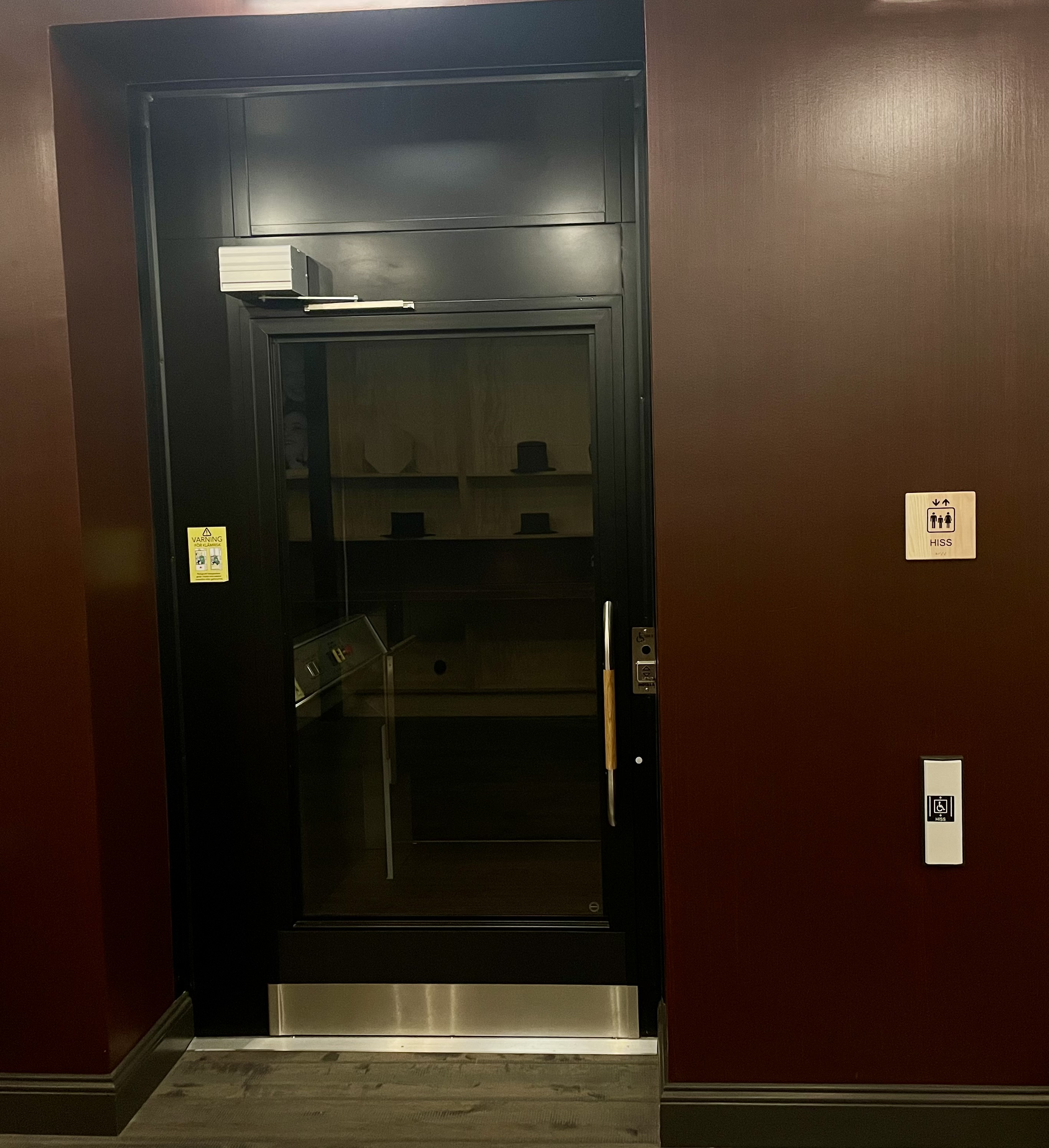 Bild på hiss