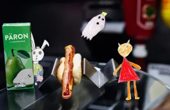 tecknad räv kanin och spöke i korvkiosk